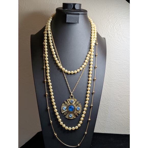 Layered Blue Rhinestone Faux Pearl Beaded Gold Tone Chain Lot of Three Necklaces - Picture 7 of 7